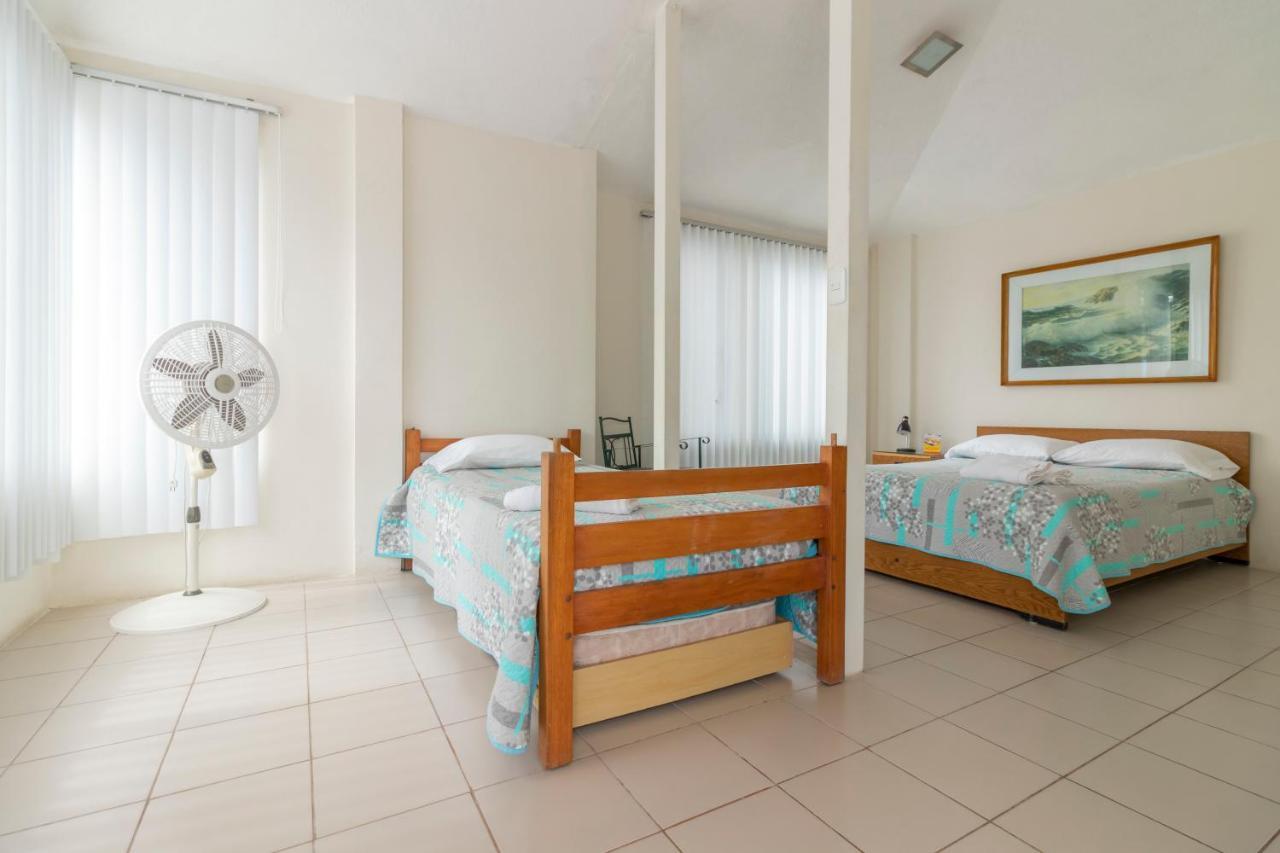 Oceanic Lodge Тонсупа Екстер'єр фото