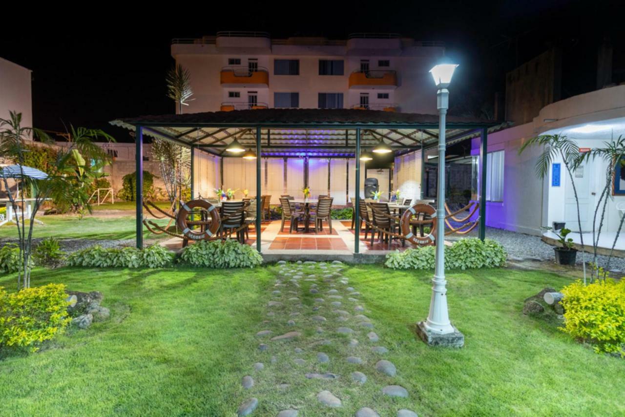 Oceanic Lodge Тонсупа Екстер'єр фото